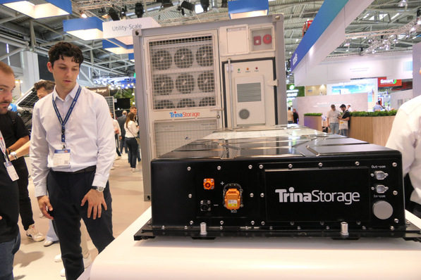 Der Stand von Trina Storage in München 2024.
