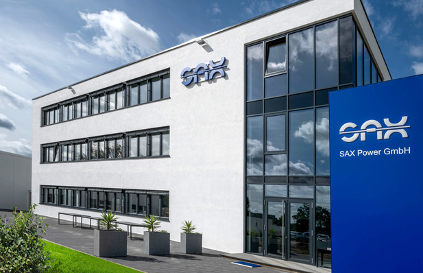 SAX Power startet eine zweite Montagehalle in Erbach.