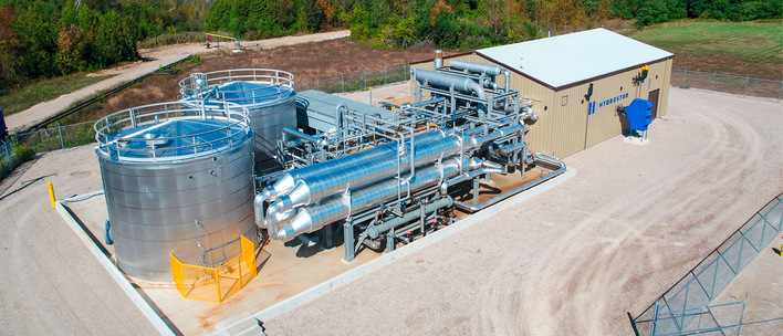 Hydrostor speichert Sonnenstrom in Druckluft. Das Bild zeigt eine Demonstrationsanlage in Kanada.