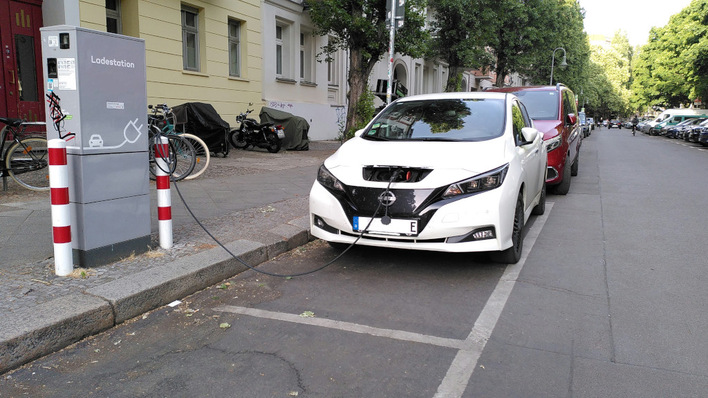 Die Zahl der öffentlich zugänglichen Ladestationen steigt.