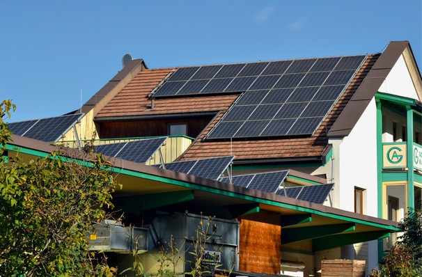 Die Zahl der Hauseigentümer, die eine Finanzierung für ihre Solaranlage brauchen, steigt. Ohne entsprechendes Angebot werden Handwerksbetriebe in Zukunft nicht mehr auskommen.