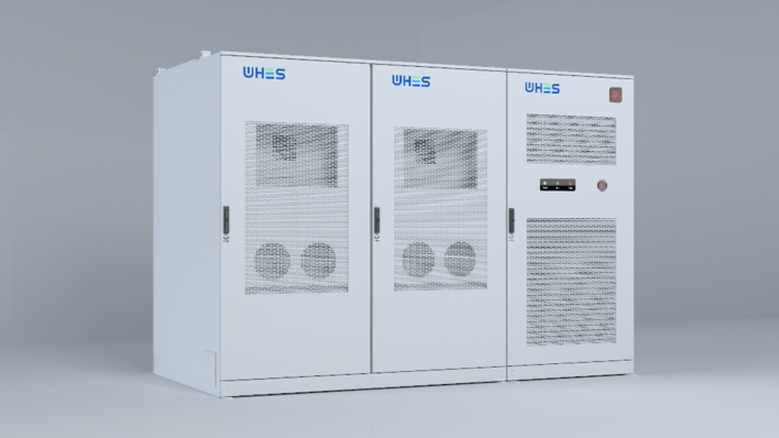Tesvolt wählt die Systeme aus, prüft sie technisch und integriert eigene Softwarekomponenten.