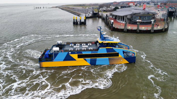 Die Reederei Norden-Frisia erprobt bidirektionales Laden für eine E-Fähre.