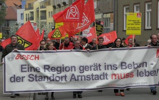 Lange mussten die Mitarbeiter von Bosch Solar um ihre Arbeitsplätze bangen. Anfang Mai dieses Jahres protestierten die Beschäftigten von Bosch Solar gegen die Entscheidung des Konzerns, aus der Modulproduktion auszusteigen.