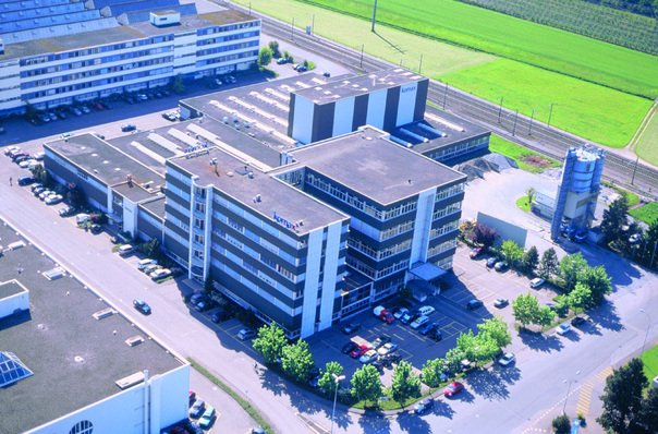 Ein Blick aus der Vogelperspektive auf den Firmensitz im Schweizer Kanton Luzern.