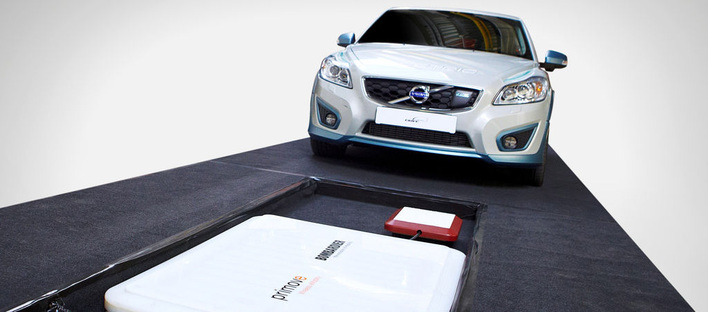 Elektrisch "auftanken" - einfacher als bei jedem Benziner oder Diesel geht das durch induktives Laden.