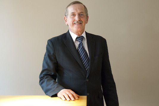 Günter Schulze ist Geschäftsführer von Aleo Solar. Das Unternehmen hat die Konkursmasse der einstigen Aktiengesellschaft übernommen und produziert in Prenzlau wieder.