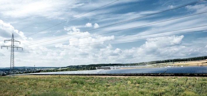 Die konzerneigene Solaranlage von SMA auf dem Sandershäuser Berg.