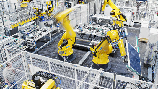 Auch in Wismar sind die Mitarbeiter der Modulfertigung in Kurzarbeit. Damit dies nicht mittelfristig zum Problem wird, geht der Aufsichtsrat der Solarfabrik lieber zum Amtsgericht und beginnt mit der Restrukturierung.