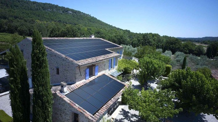 Die Sonne über Frankreich freut auch die Solaranlagenbesitzer.