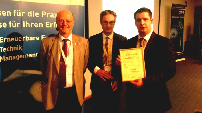 Der erste Innovationspreis ging an die Firma Sika. Produktmanager Björn Kappelhoff (rechts) nahm die begehrte Urkunde in Empfang.