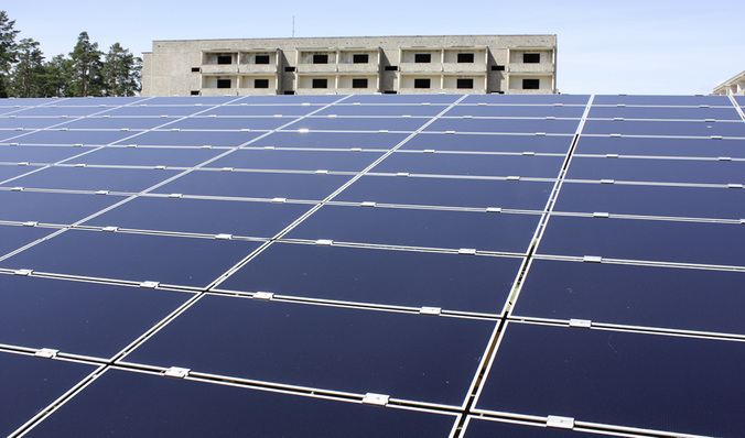 



Solche großen Solarparks wie in Groß Dölln (128 Megawatt) werden auf absehbare Zeit in Deutschland nicht mehr gebaut.
