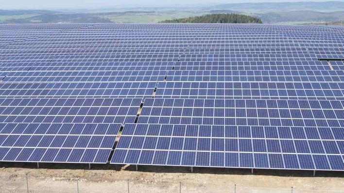 Die Genossenschaft Egis errichtete Mitte 2015 einen Solarpark.