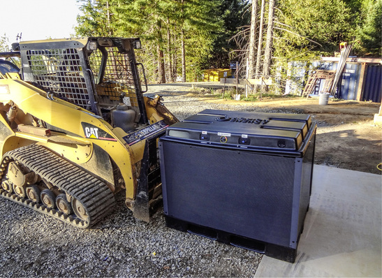 
Kein Leichtgewicht: Die Batterie wiegt 1.440 Kilogramm und ist damit so schwer wie ein Daimler oder BMW.



