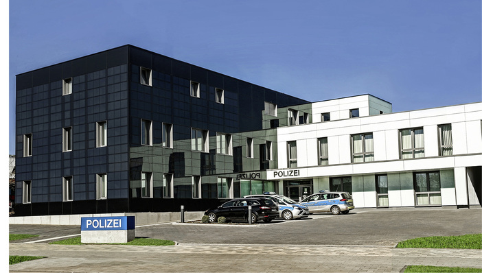 



Das Gebäude hat nicht nur einen hohen Wiedererkennungswert, sondern setzt auch energetisch Maßstäbe.
