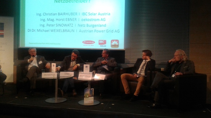 "Strom ist die einzige Form der Energie, die wir komplett sauber herstellen können und wir werden künftig wesentlich mehr Strom verbrauchen", prognostiziert Hans Kronberger, Präsident von PV Austria. "Der Strom wird 2030 einen Anteil von 35 Prozent am gesamten Energieverbrauch haben." Wenn das mit Erneuerbaren gehen soll, führt kein Weg an Spechern vorbei.