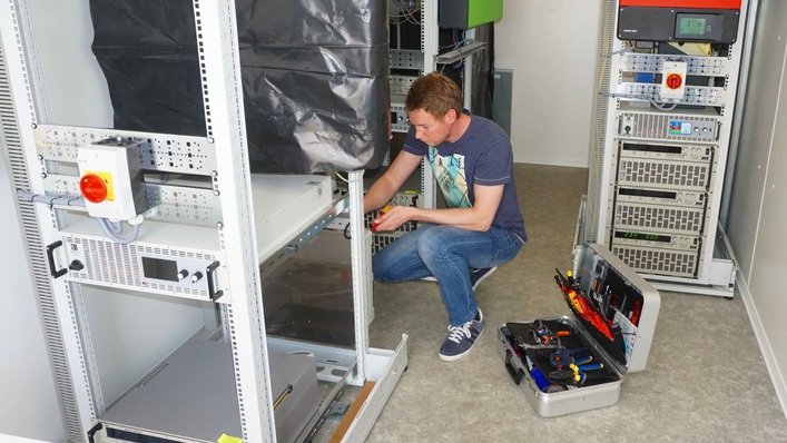 Zwanzig Speichersysteme werden dauerhaft getestet.