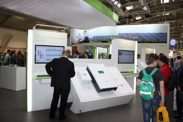 Die Leistungselektronik und Stromspeicher öffnen der Photovoltaik neue Anwendungen und Märkte.