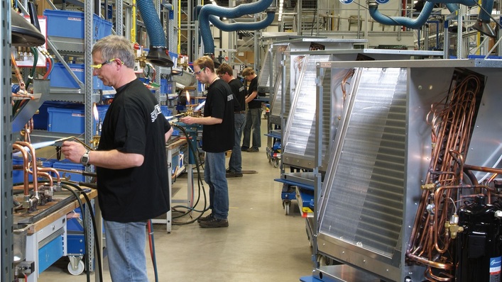 So sieht die Wärmepumpenproduktion in Holzminden aus.