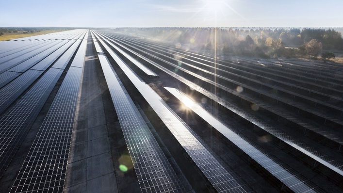 Ein Solarkraftwerk von Belectric, das nun zum RWE-Konzern gehört.