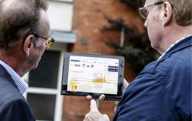 



Zur Inbetriebnahme gehört die Einweisung des Kunden, der letztlich für den ordnungsgemäßen Betrieb des Speichersystems verantwortlich ist.
