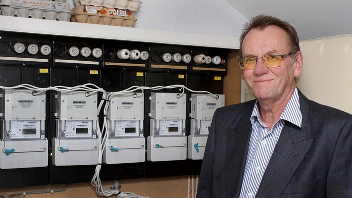 Der Mediziner Thomas Henne macht die Energiewende für sich und seine Mieter selbst — mit Sonnenstrom, Stromspeichern und BHKW.