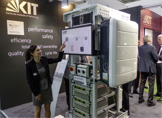 



Mit Spannung erwartet: Auf dem OTTI-PV-Symposium wird Forscherin Nina Munzke vom KIT die Ergebnisse des Heimspeicherprojekts Safety First vorstellen.
