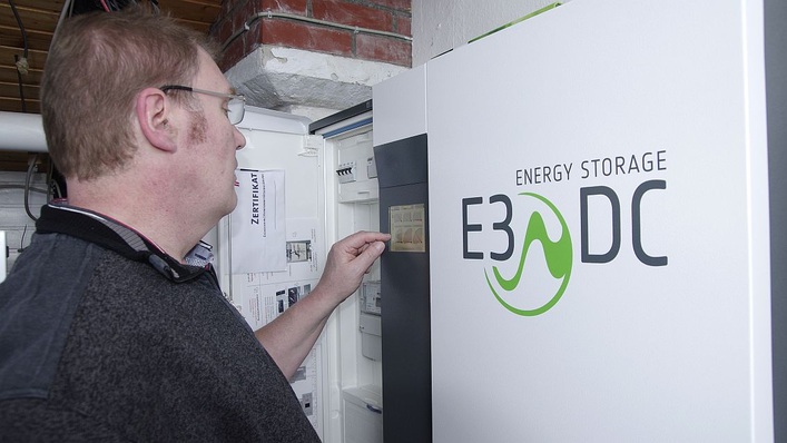 Solarspeicher im Keller.