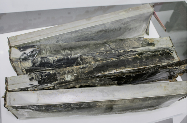 



Aus dem Gruselkabinett der Batterieforscher am Karlsruher Institut für Technologie (KIT): verschmorte Lithiumzellen.
