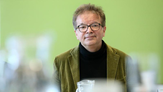 Rudolf Anschober will eine Initiative der Bundesländer starten, damit die Klima- und Energiestrategie endlich auf den Weg kommt.