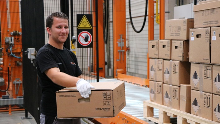 Die ersten Matrix-Speicher wurden Anfang August ausgeliefert.