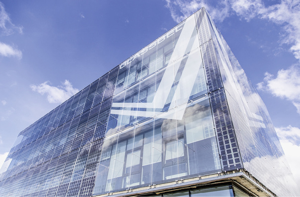 



Die Module an der Fassade von Glassbel in Litauen sind Teil eines Verbundprojektes, das eine Schnittstelle zwischen Architekten und Modulherstellern geschaffen hat.
