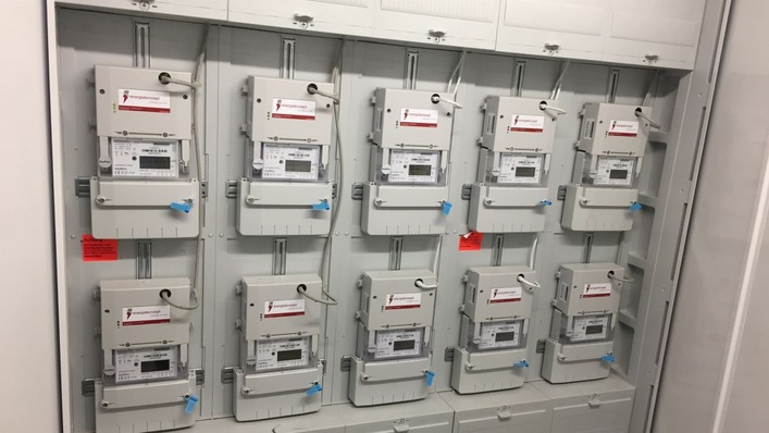 Blick in den Zählerschrank des Gebäudes.