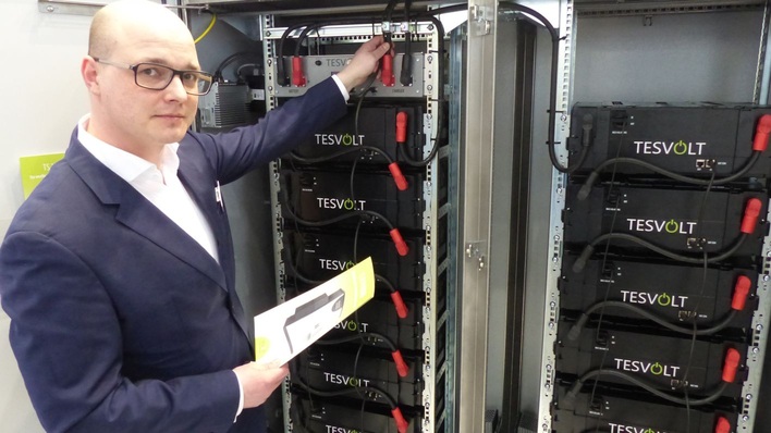 Tesvolt zeigt das Hochvoltsystem TSHV auf der Energy Storage in Düsseldorf.