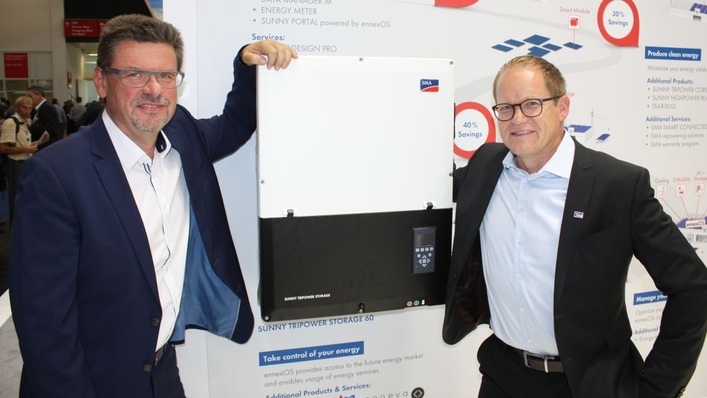 Im Interview: Jürgen Reinert, CTO von SMA (re.), und Volker Wachenfeld, Vizepräsident für Batteriesysteme.