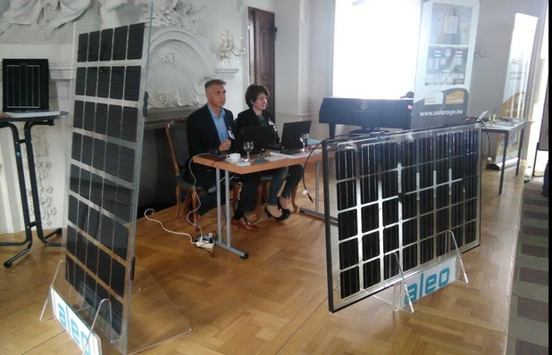 Aleo Solar zeigte seine Elegante-Doppelglasmodule