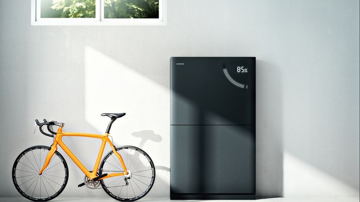 Der Lithiumspeicher Junelight Smart Battery verfügt über ein intelligentes Energiemanagement.