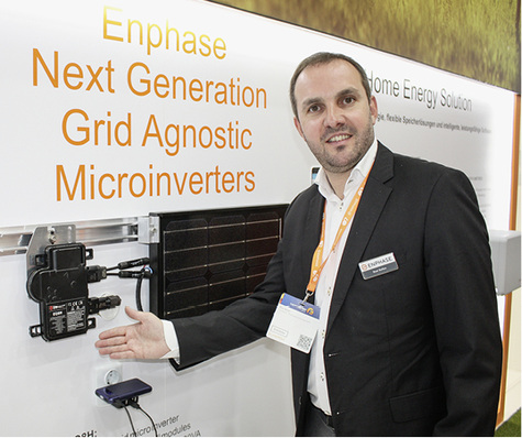 



Roel Bollen von Enphase erläutert die Technik der Modulwechselrichter.
