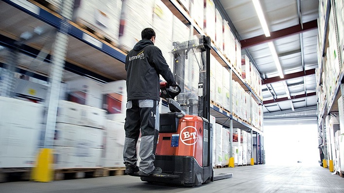 Kluge Vorratshaltung oder vertragliche Vereinbarungen helfen, bei Engpässen nicht im Regen zu stehen.