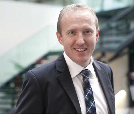 



Martin Hackl



ist Global Director Solar Energy bei Fronius. Das Unternehmen beschäftigt sich seit 27 Jahren mit der Entwicklung von Leistungselektronik für Photovoltaikanlagen. Bis heute hat sich die Branche heftig verändert.
