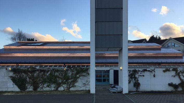 Das solare Potenzial von Kirchen zeigt ein Projekt aus Ebmatingen in der Schweiz.