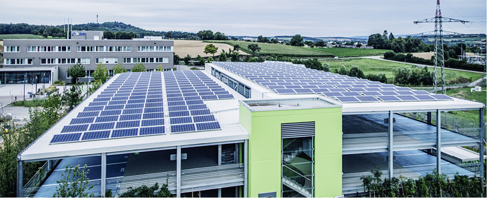 



Auch auf schwach geneigten Dächern wirken thermische Spannungen auf die Dachhaut. Oft wird dieses Problem unterschätzt.
