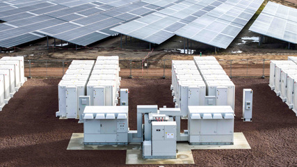 Der Batteriespeicher mit 16 Megawatt Leistung.