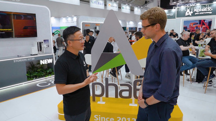 Thomas Yuan (links) ist Chairman von AlphaESS.